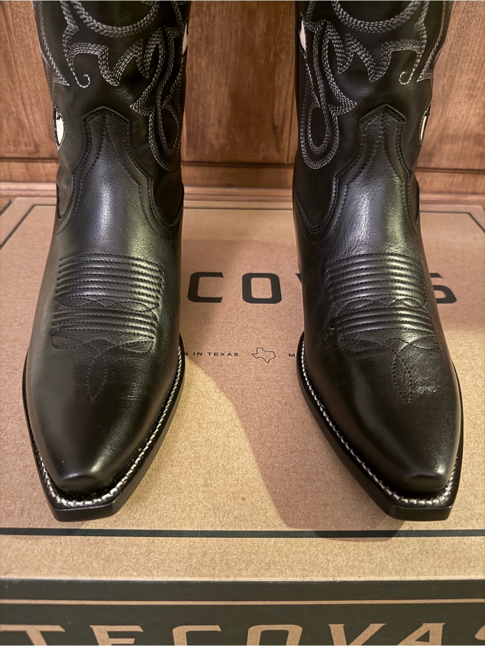 🖤 NWT LIMITED RELEASE Tecovas Annie Hearts Black White Snip Toe Cowgirl Boots. 8 - Picture 3 of 9